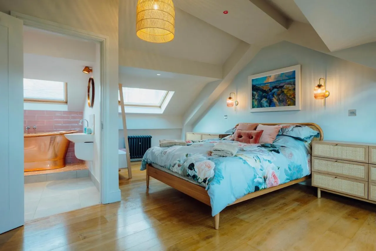 Luxury Sea-view In - Floral Corner * Tenby