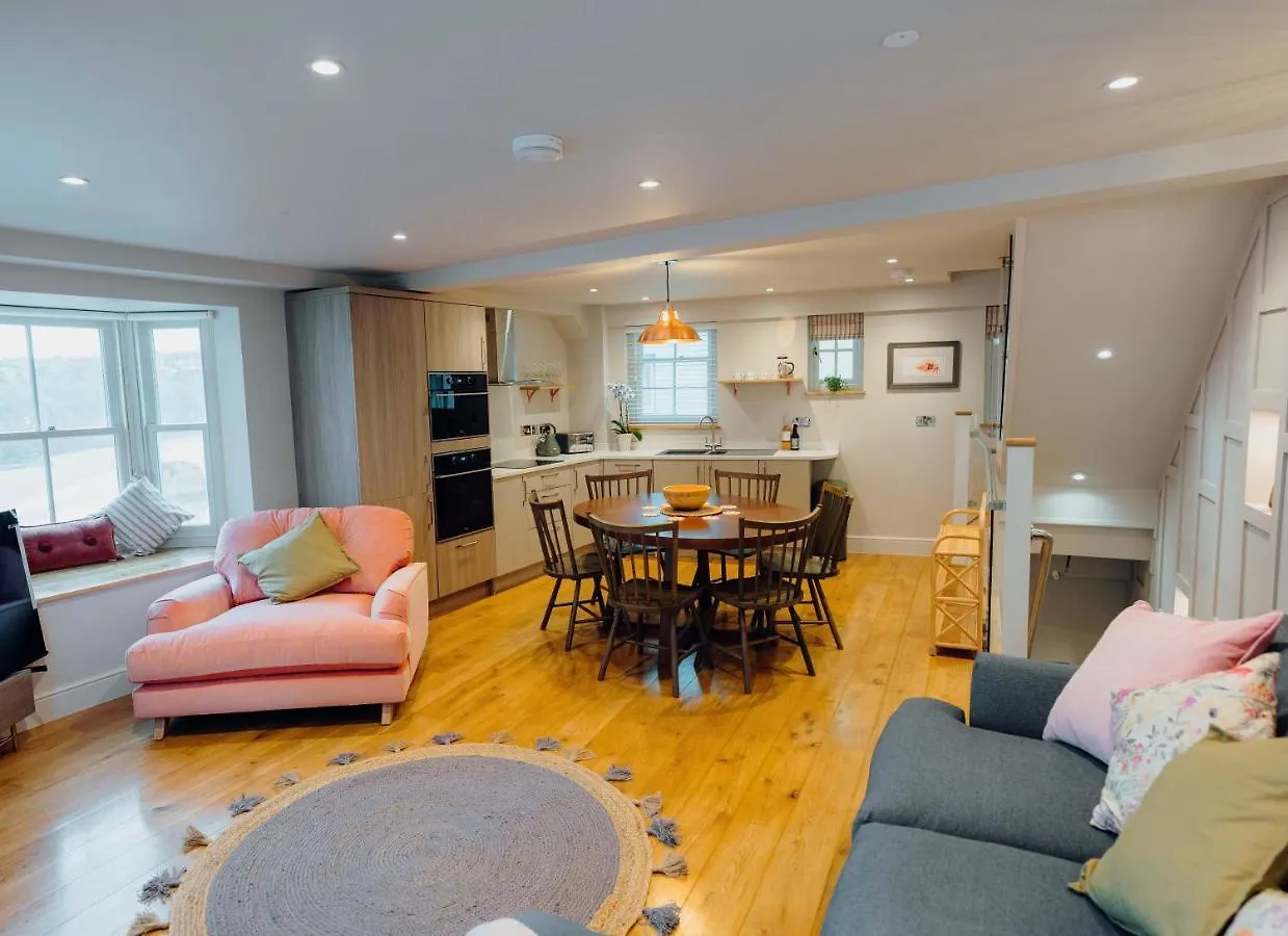 Luxury Sea-view In - Floral Corner Holiday home *