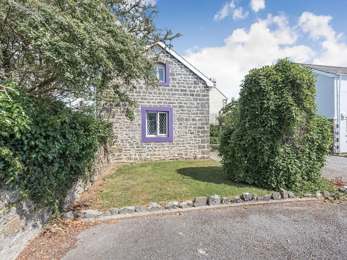 The Coach House Holiday home Tenby