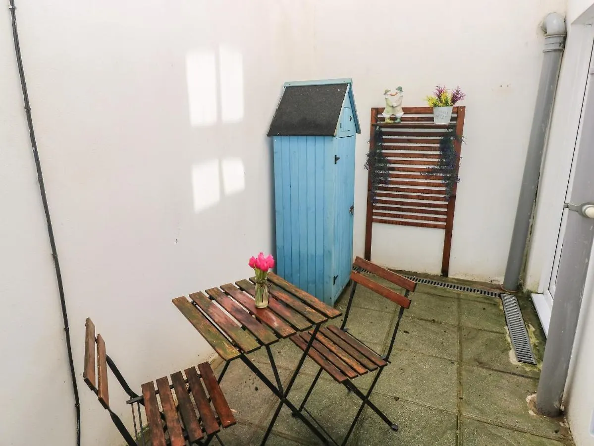 Flat 1 Apartment Tenby