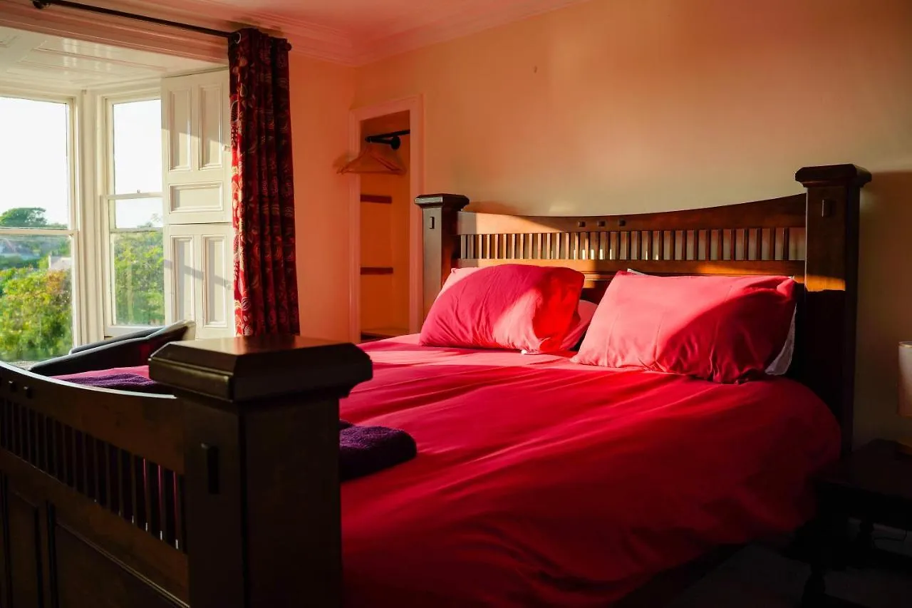 Manorbier House - St Anne's Bed & Breakfast *