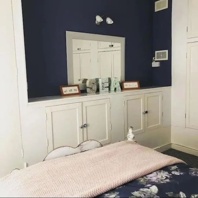 Tenby, 100m To Beach, Parking Apartment