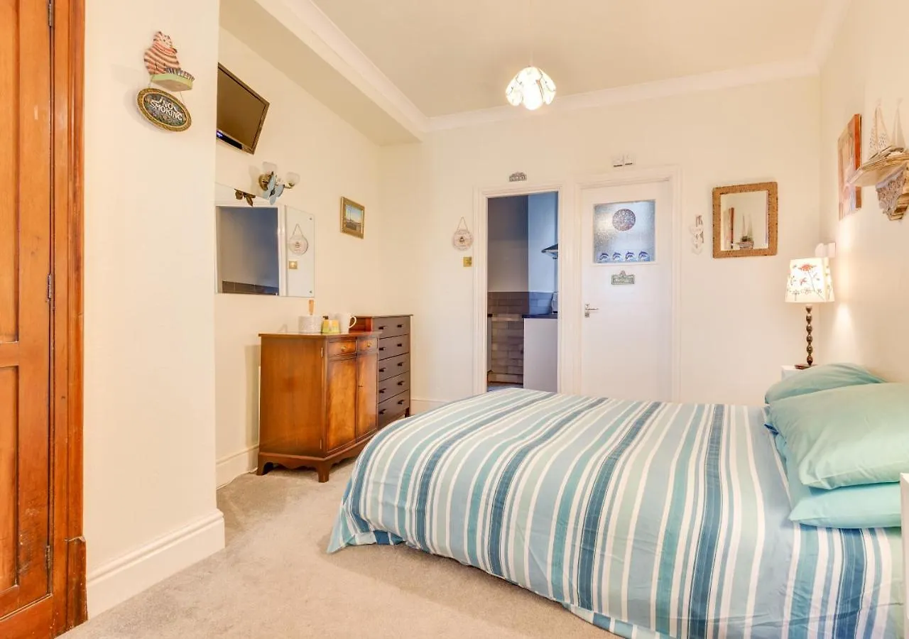 1 Sparta House Apartment Tenby