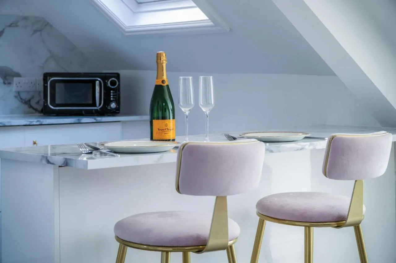 The Penthouse - Luxury 1 Bed - Panorama - *