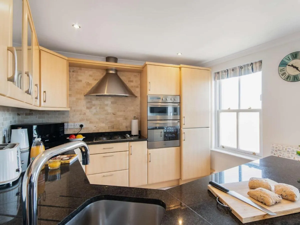 2 Bed In Fb115