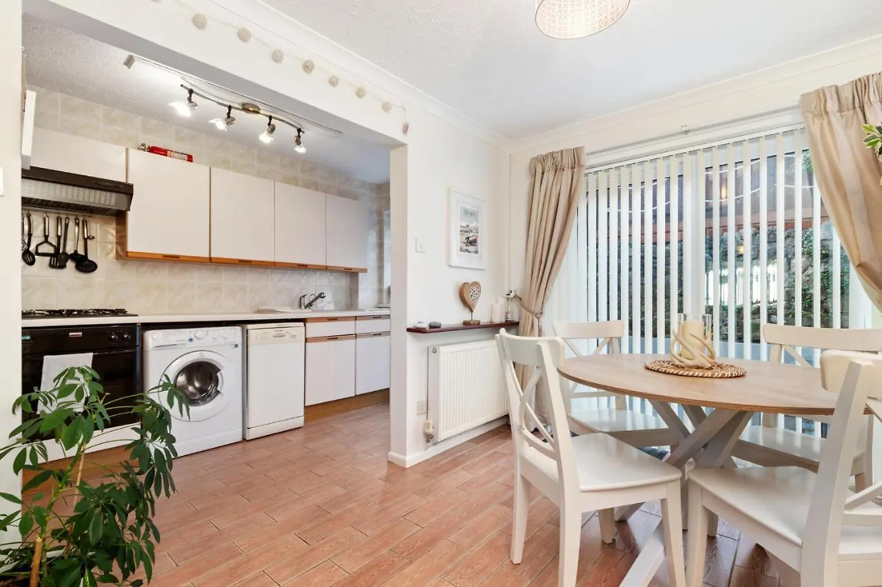 Holiday home Bryn Hafod - *