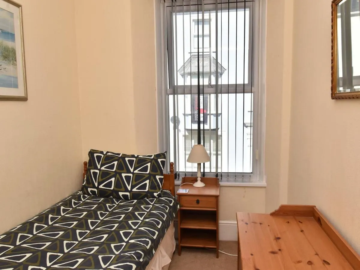6 Bed In Fb220 *
