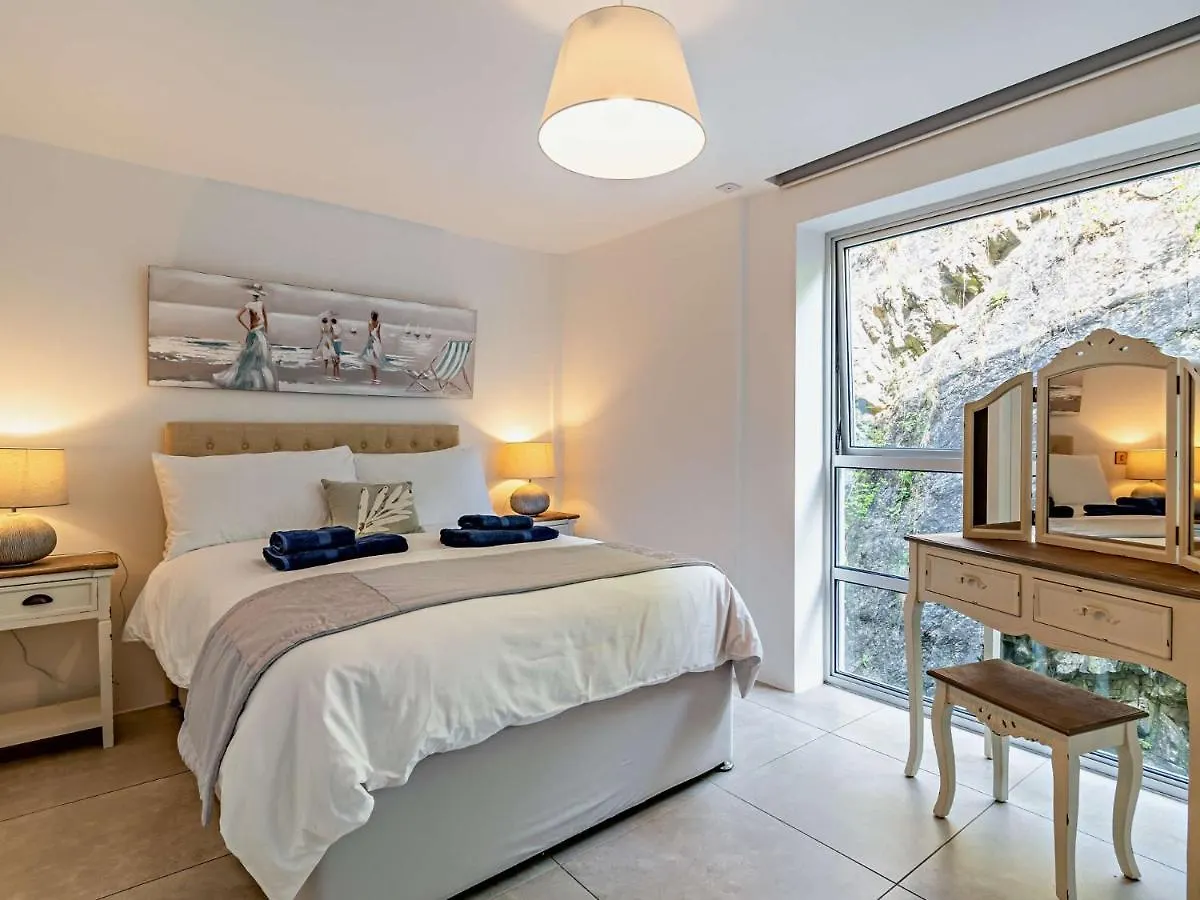 2 Bed In Fb292 Tenby