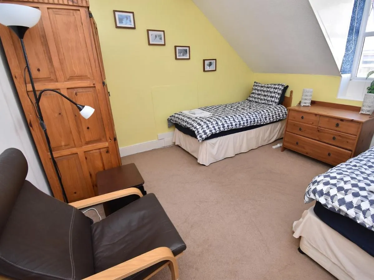 6 Bed In Fb220 *