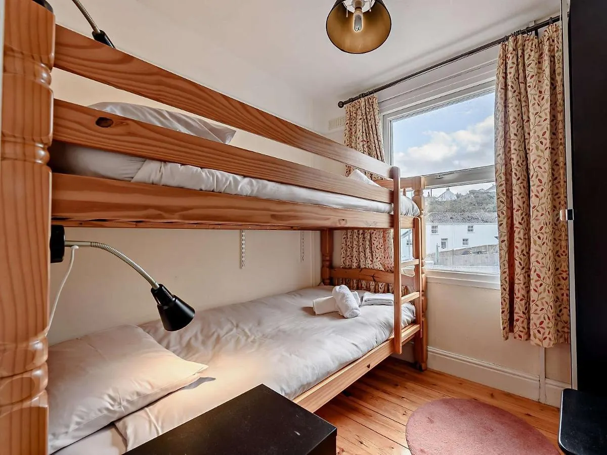 3 Bed In Fb063