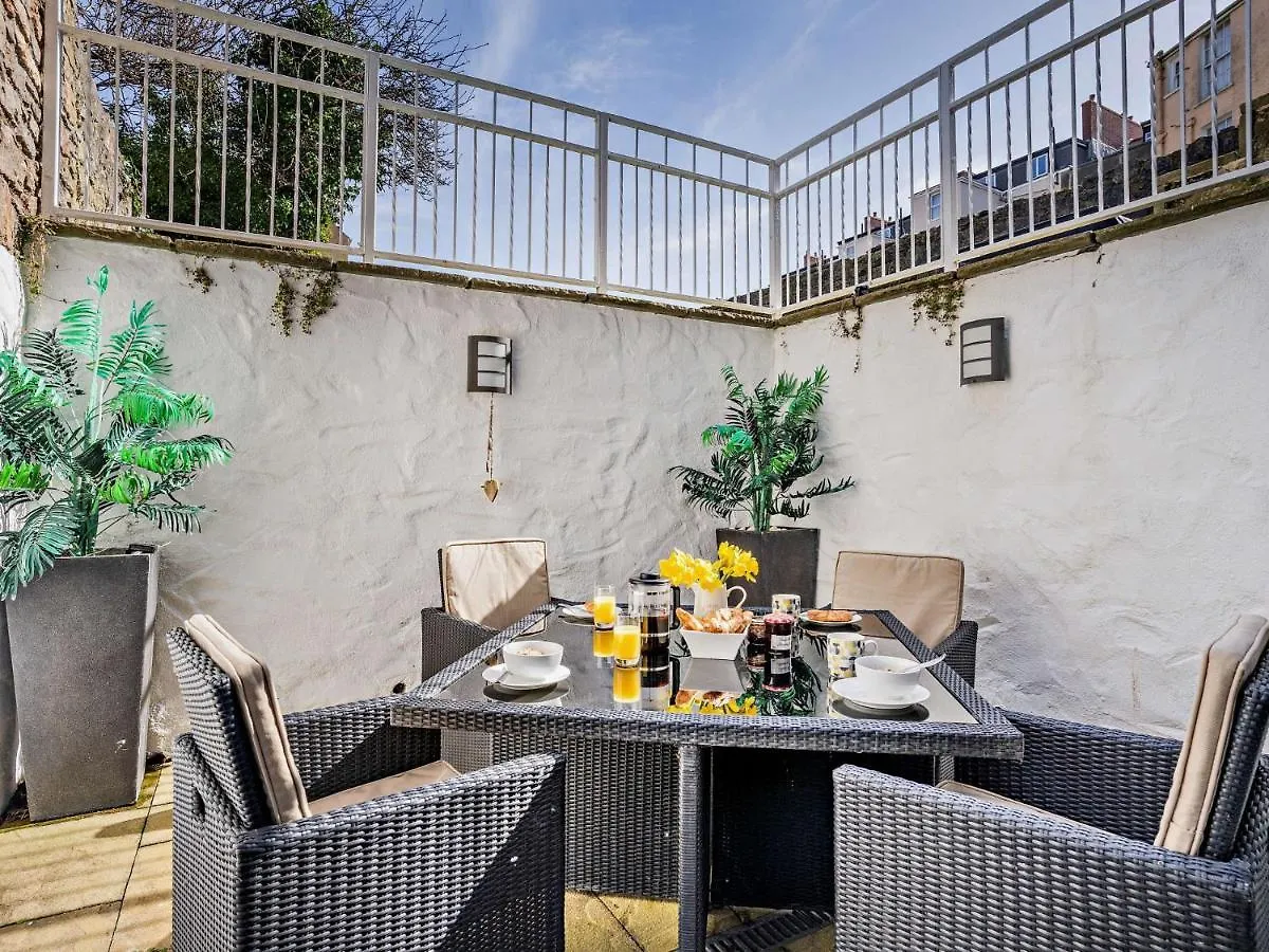 2 Bed In Fb034 Apartmán Tenby