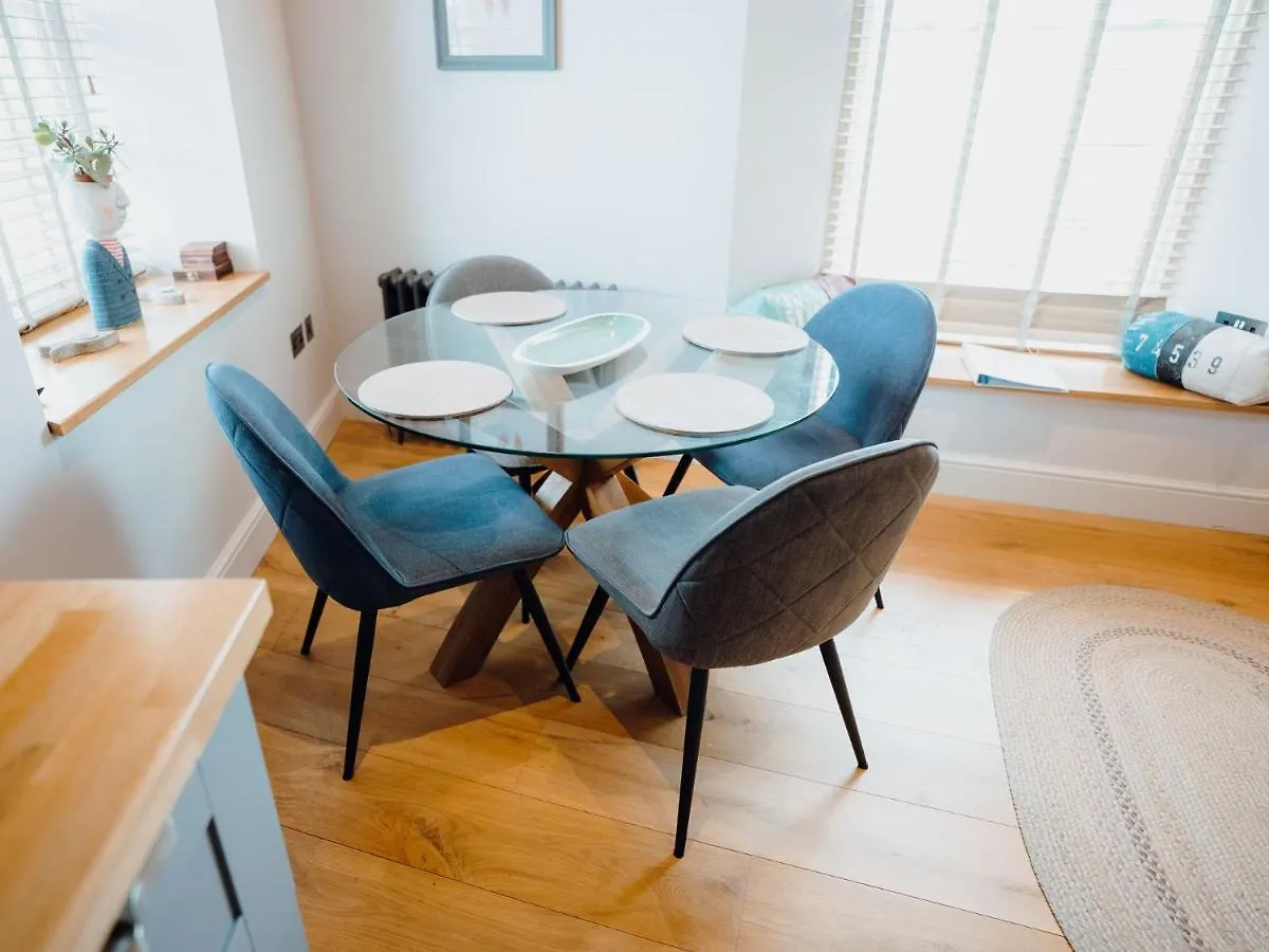 Apartment 2 Bed In Fb285