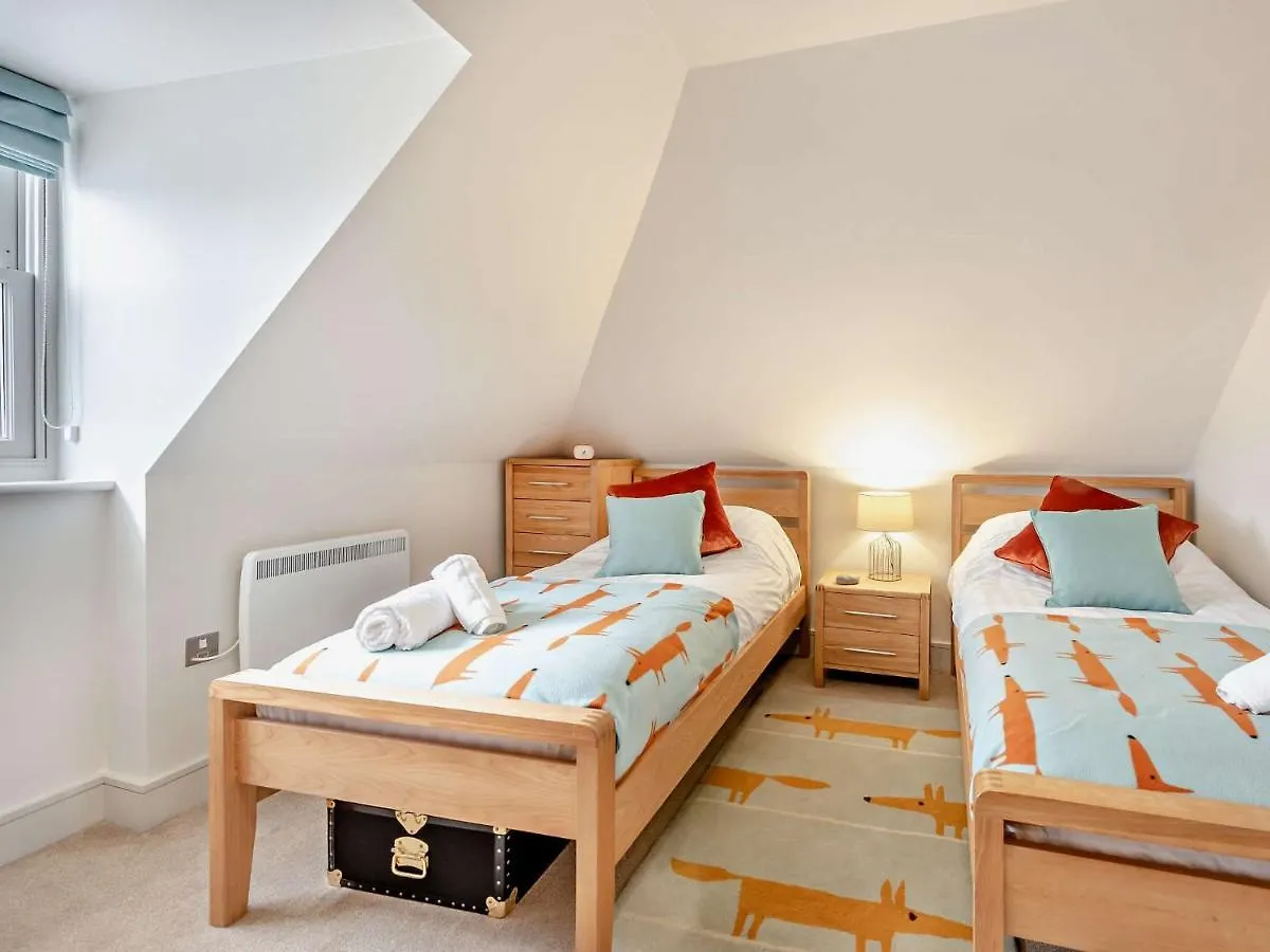 2 Bed In Fb061