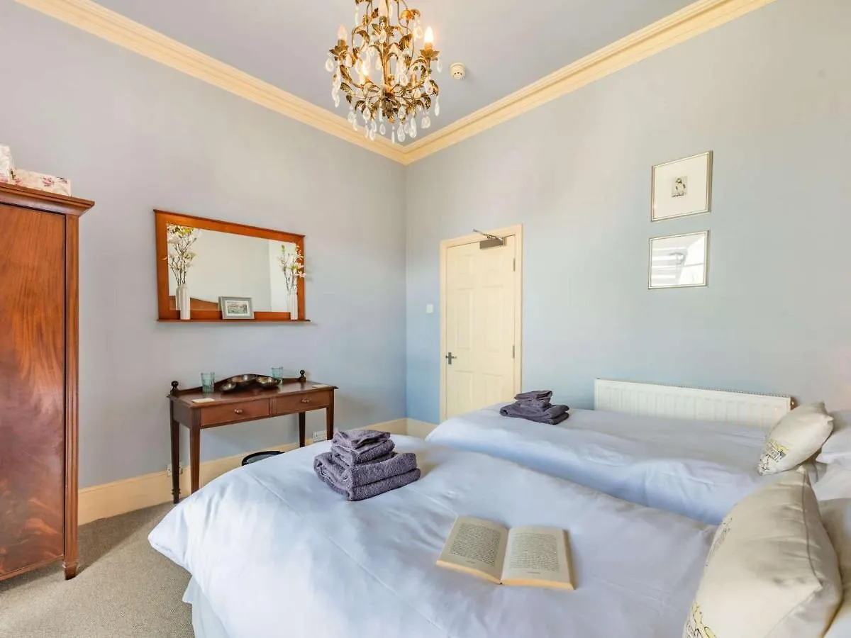 Holiday home 2 Bed In Fb233