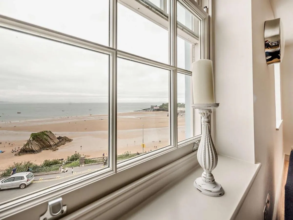 2 Bed In Fb061 Tenby