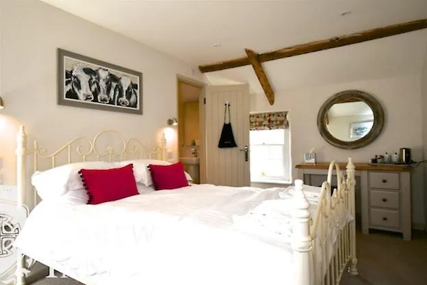 Carew Inn * Carew