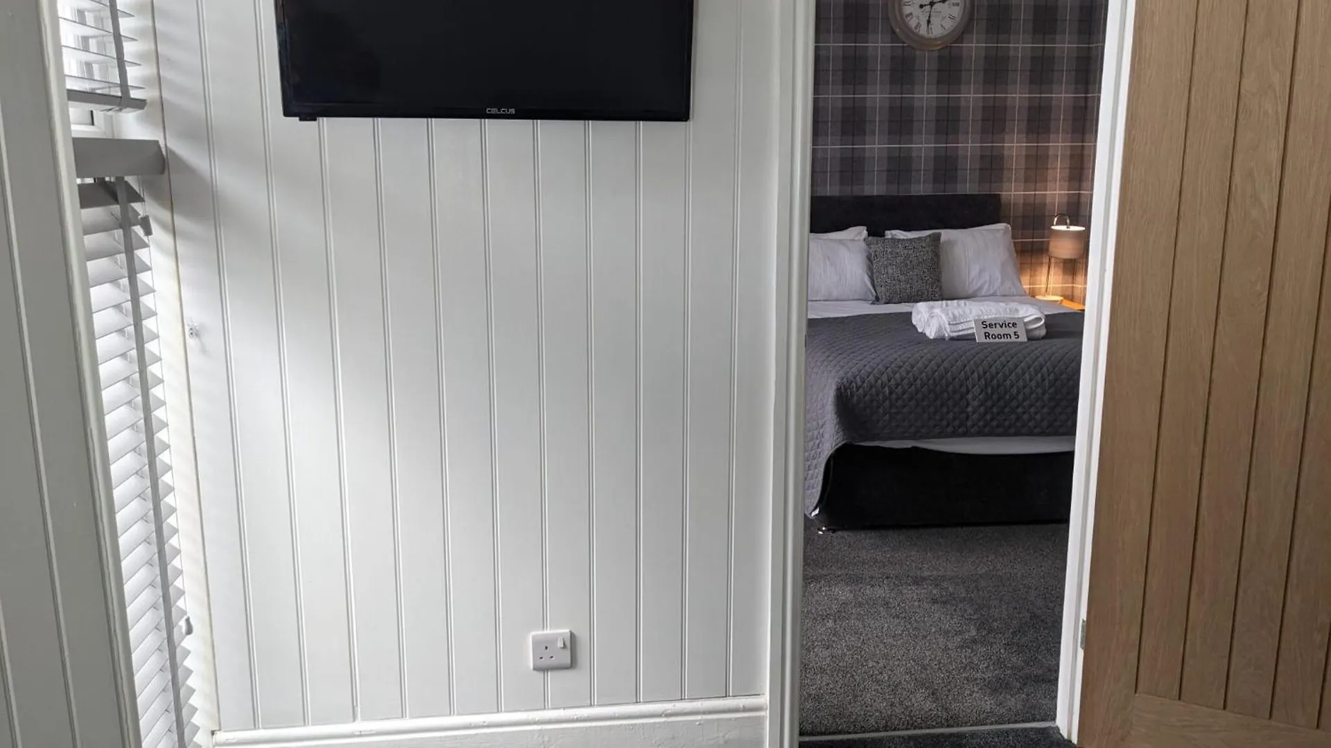 Croyland 3* Tenby