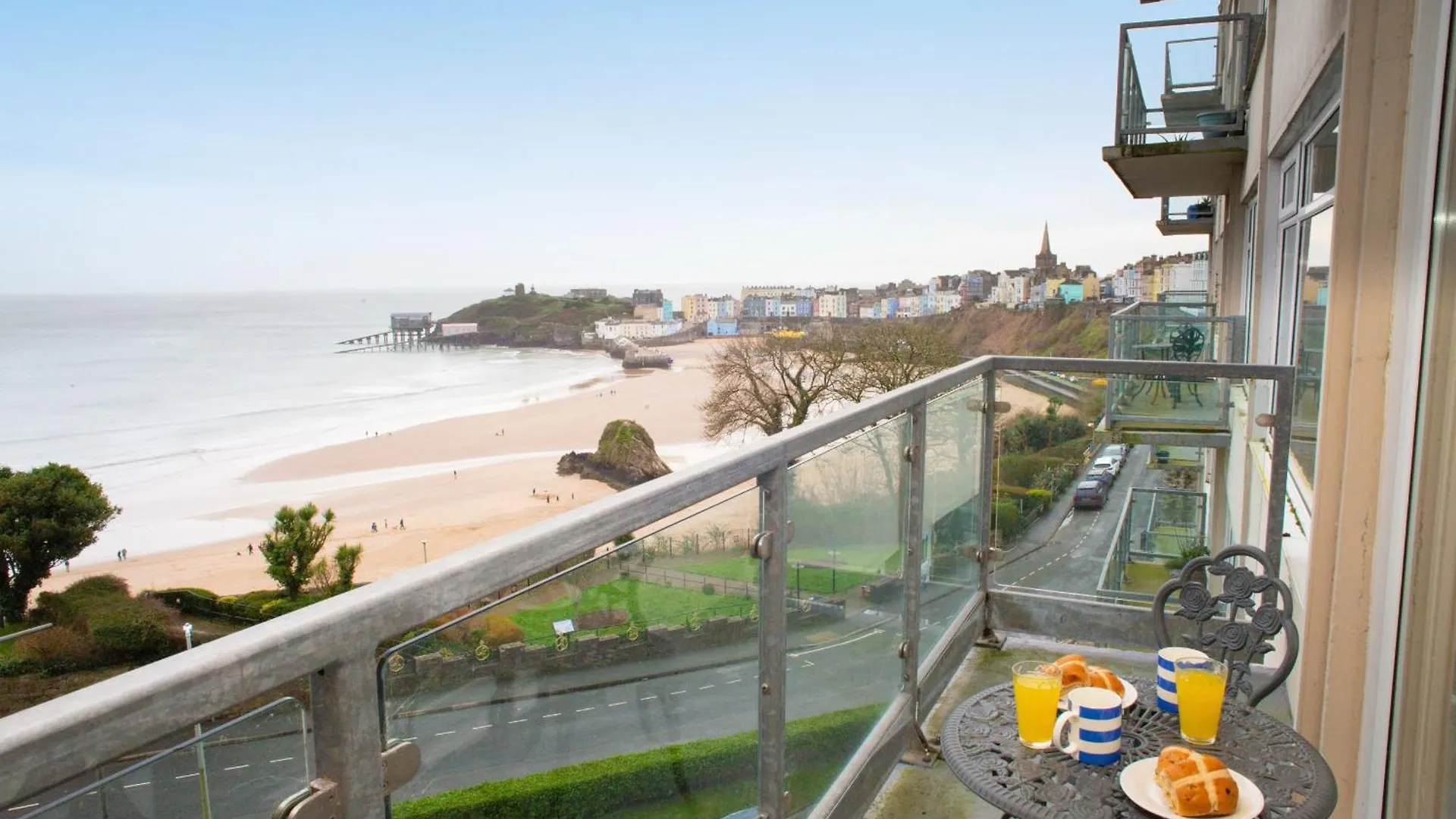 Puffins Nest Apartment Tenby