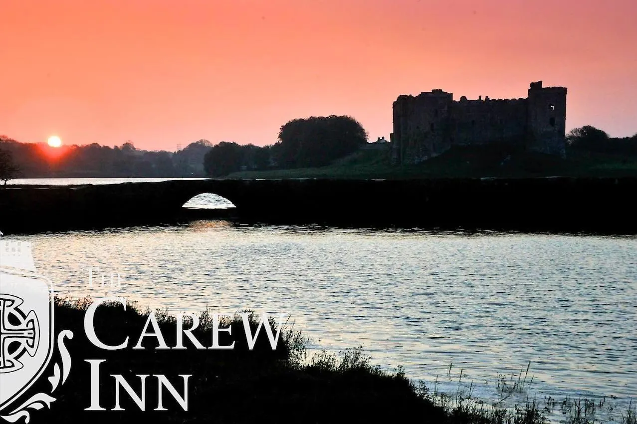 Carew Inn *