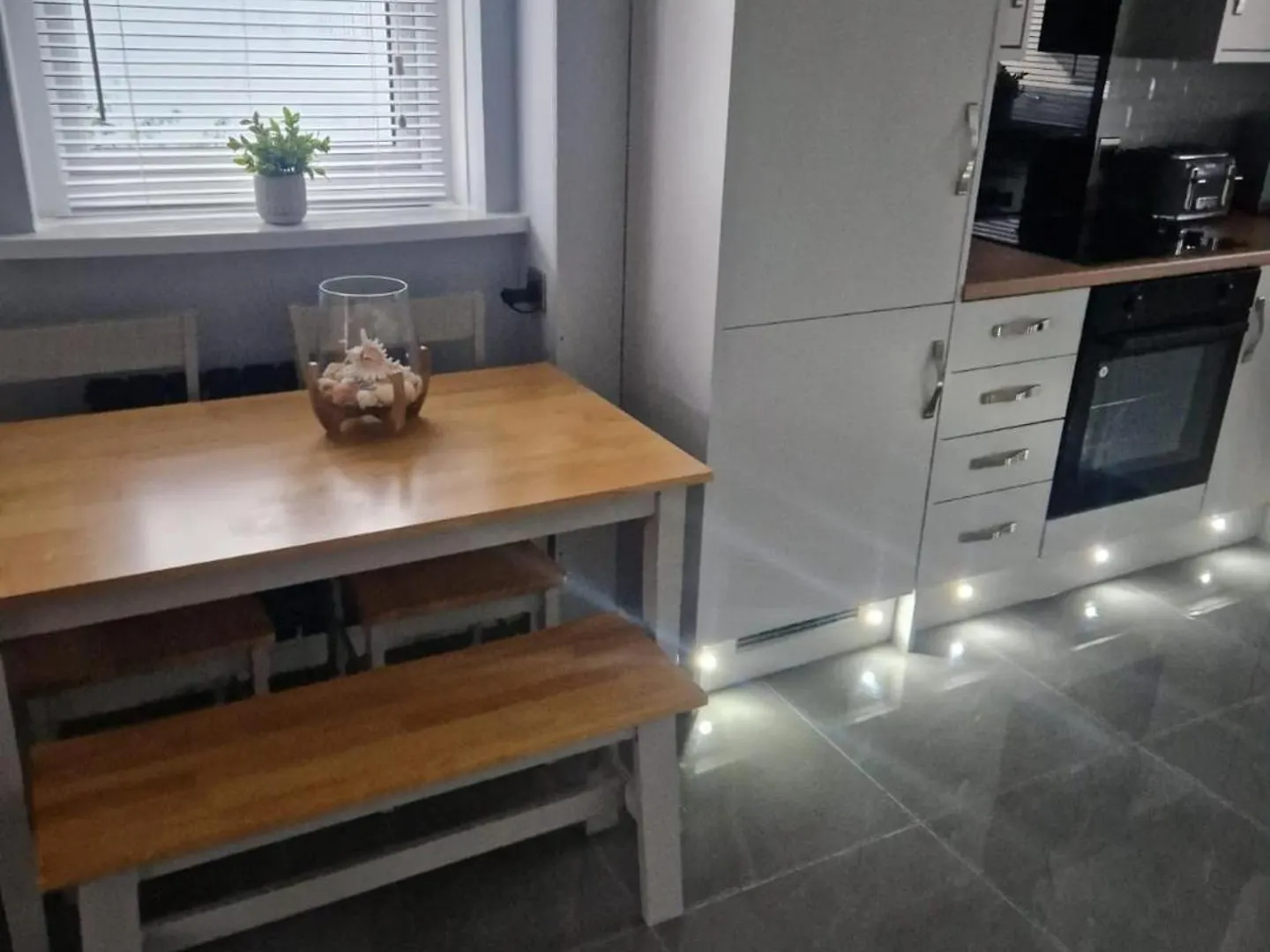Captivating 2-bed In Tenby