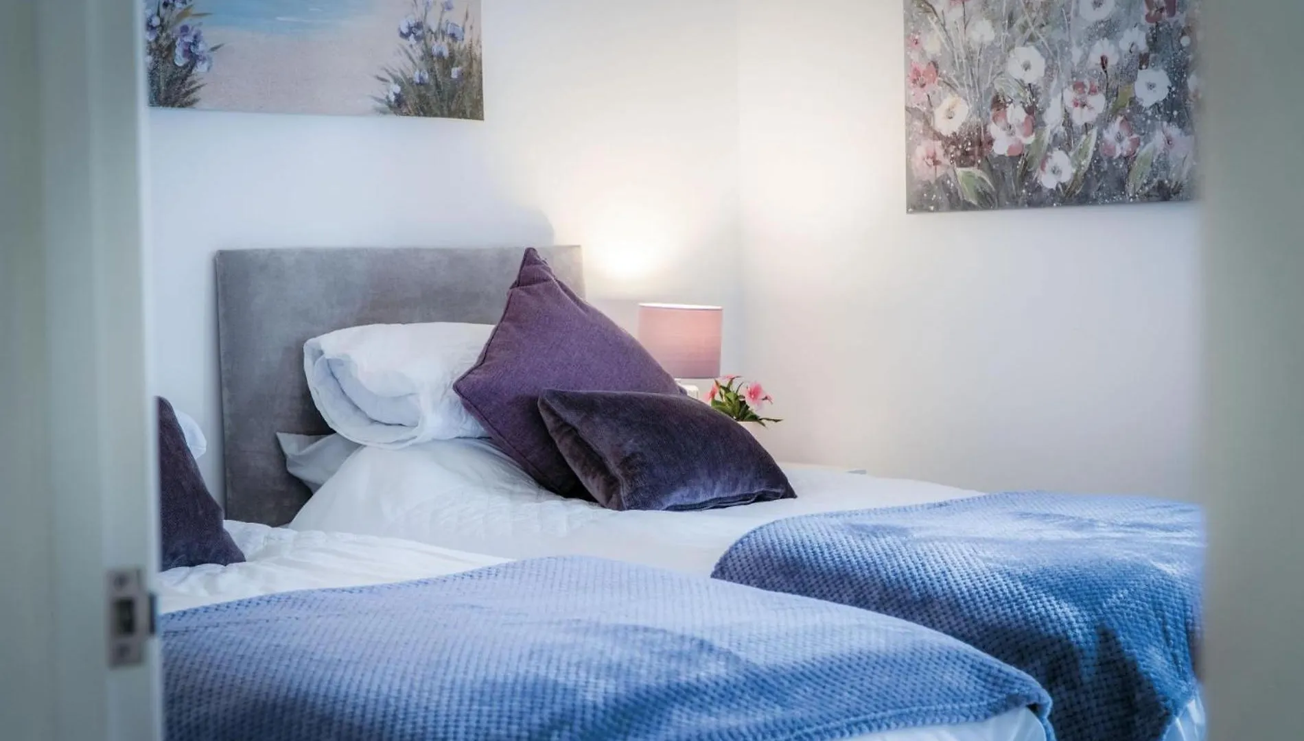 Luxurious Charlton Mews - 2 Bed - Apartment *