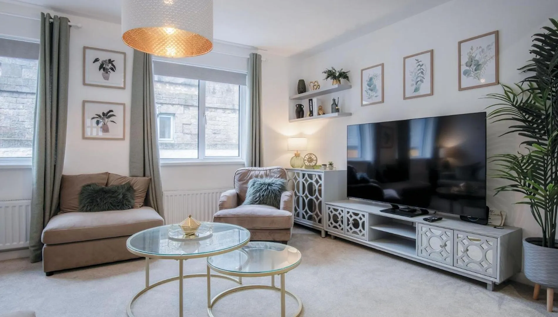 Luxurious Charlton Mews - 2 Bed - Apartment