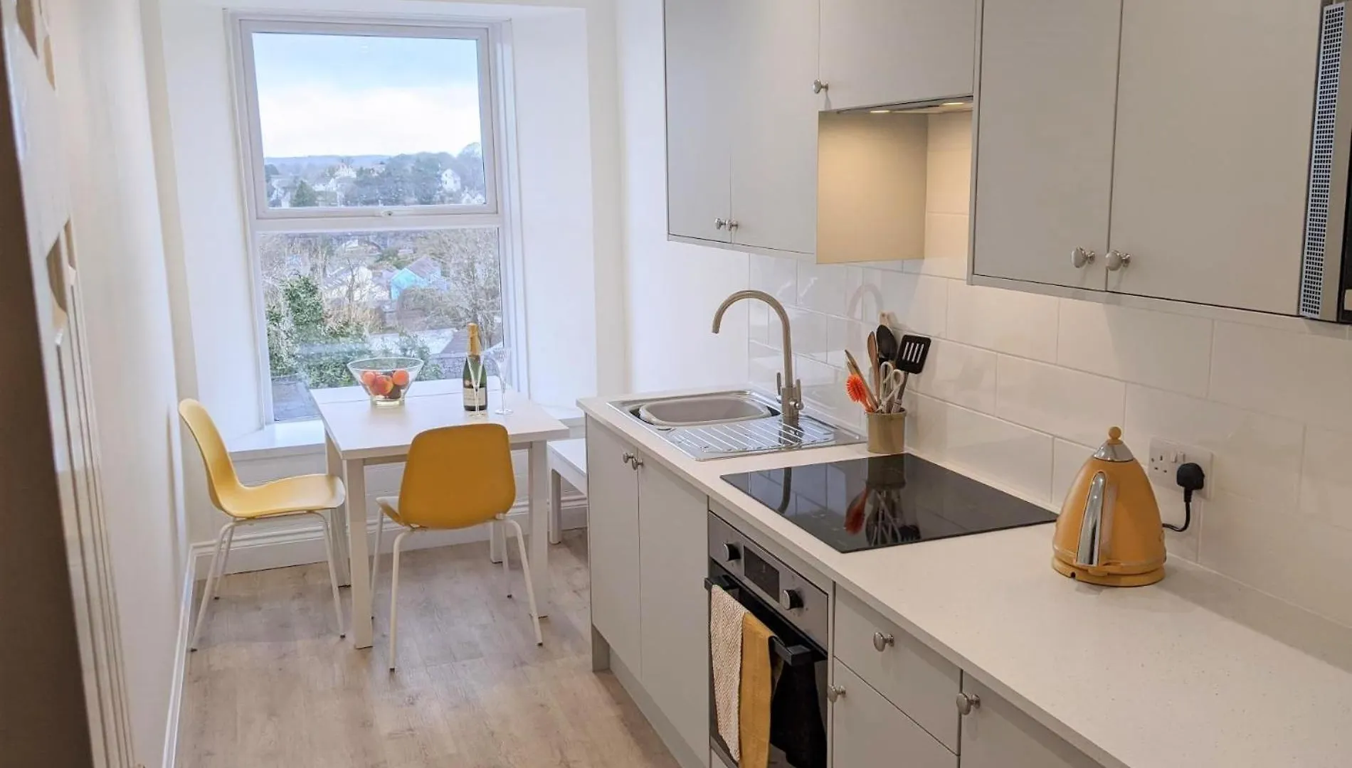 2 Bed In Fb164 Apartment Tenby