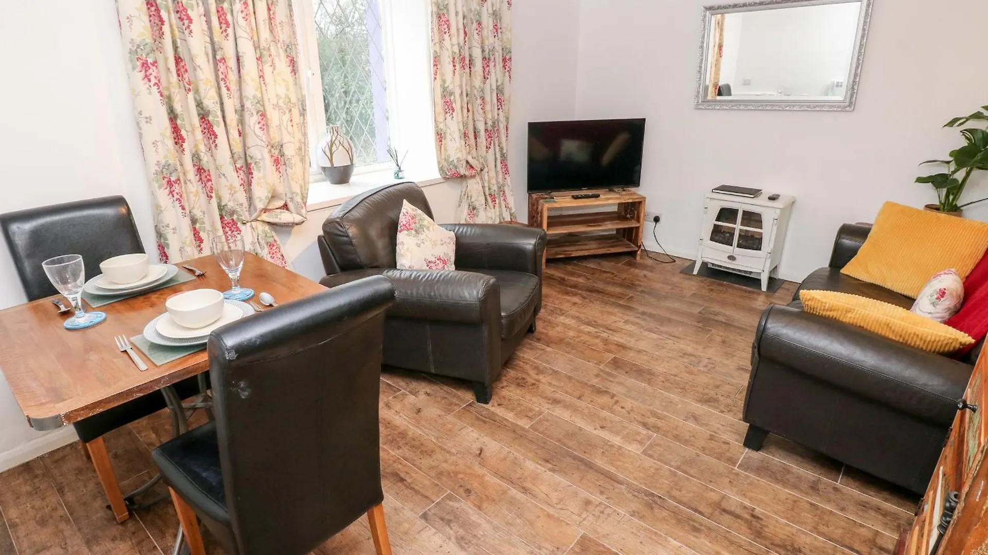 The Coach House * Tenby