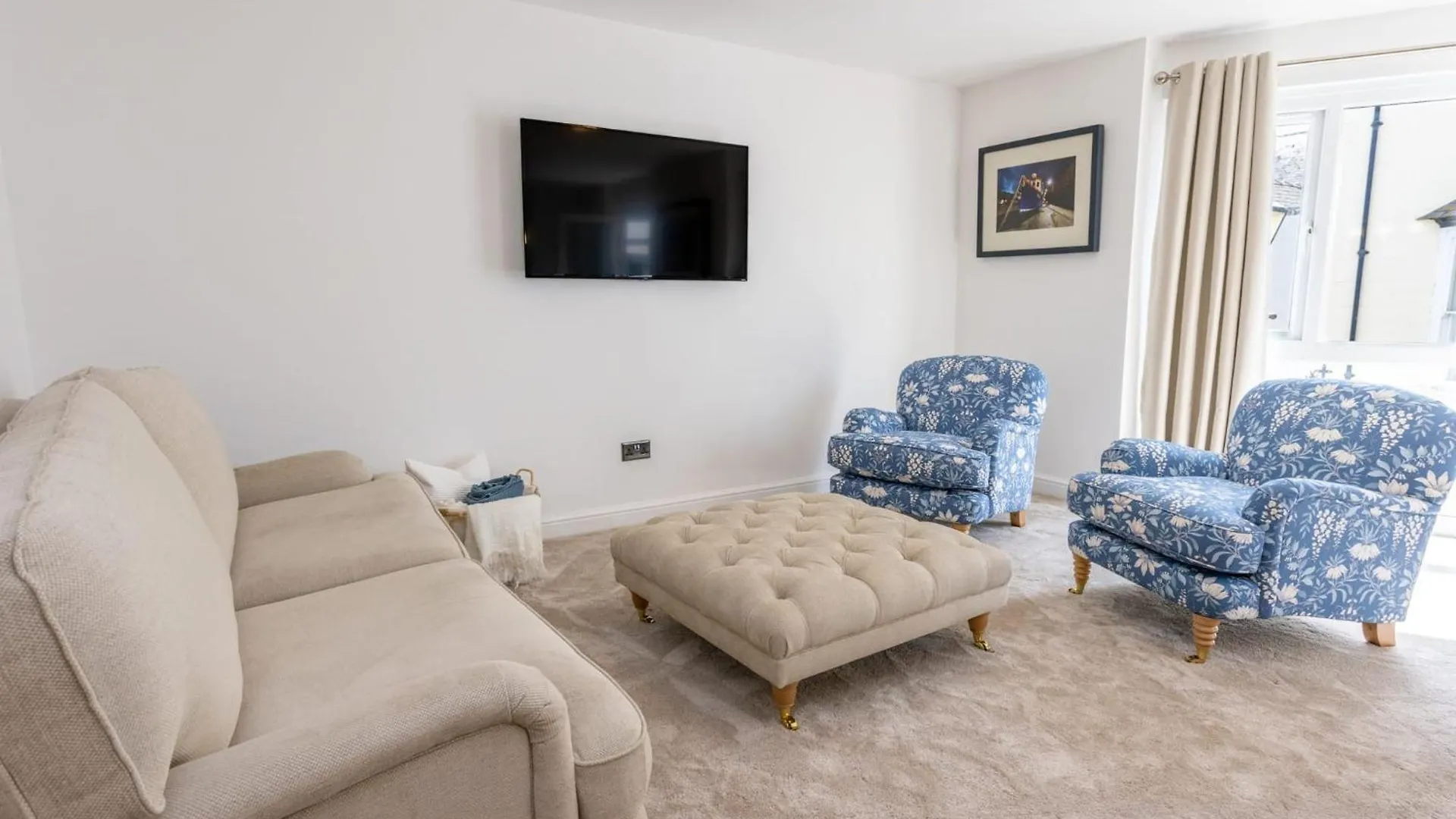 The Rossea - Tenby