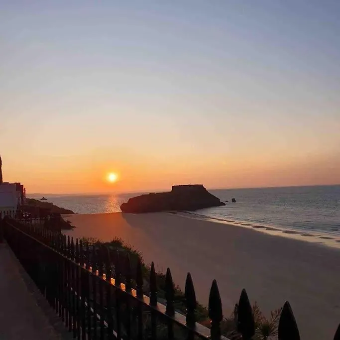 The Rossea - * Tenby