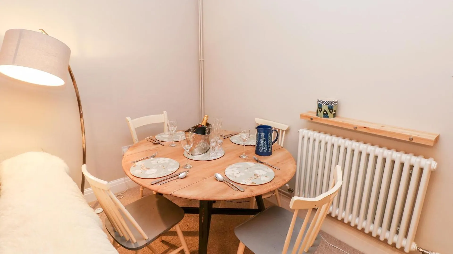 Flat 1, Belmont Apartment