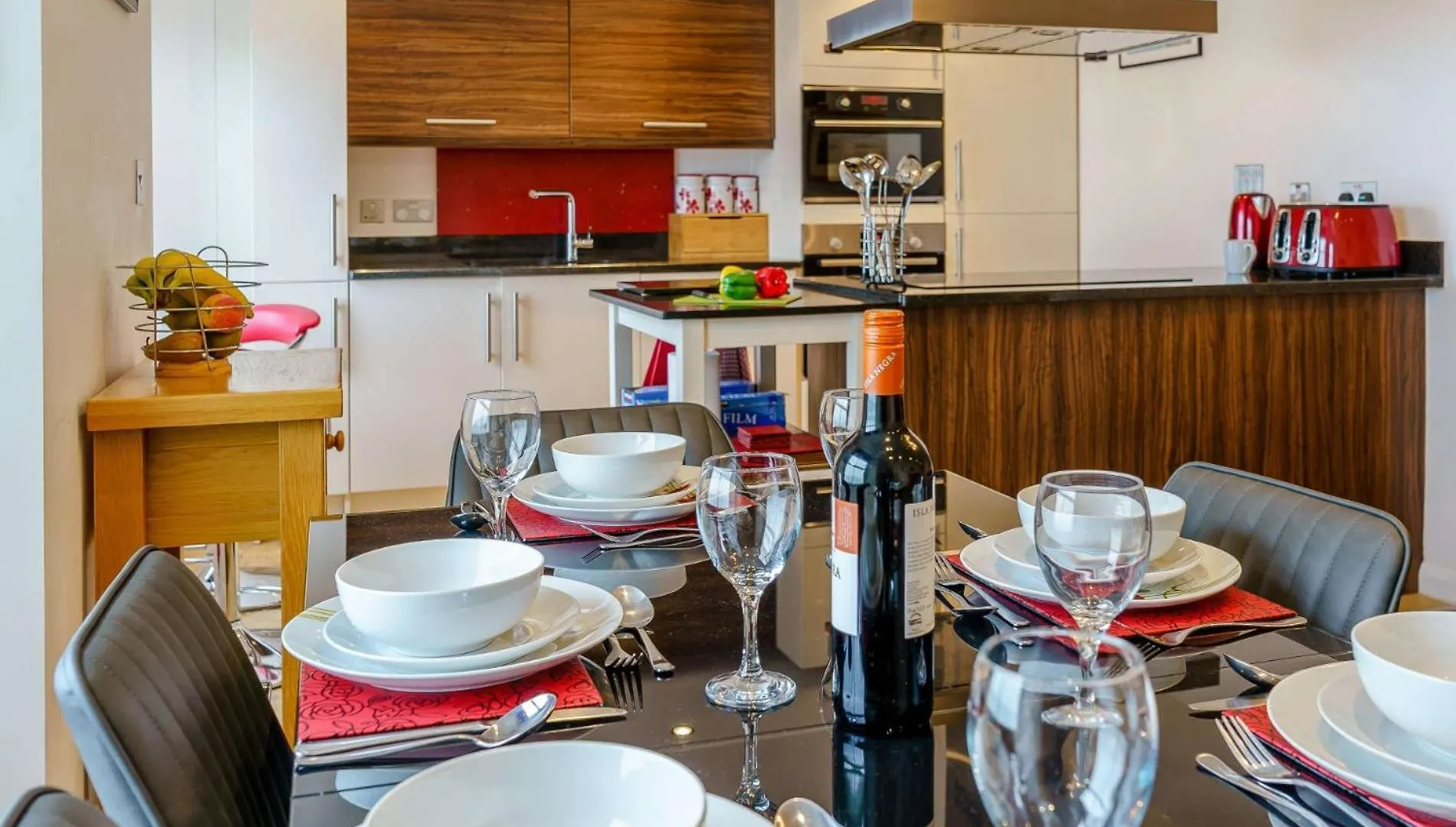 3 Bed In Fb273 * Tenby
