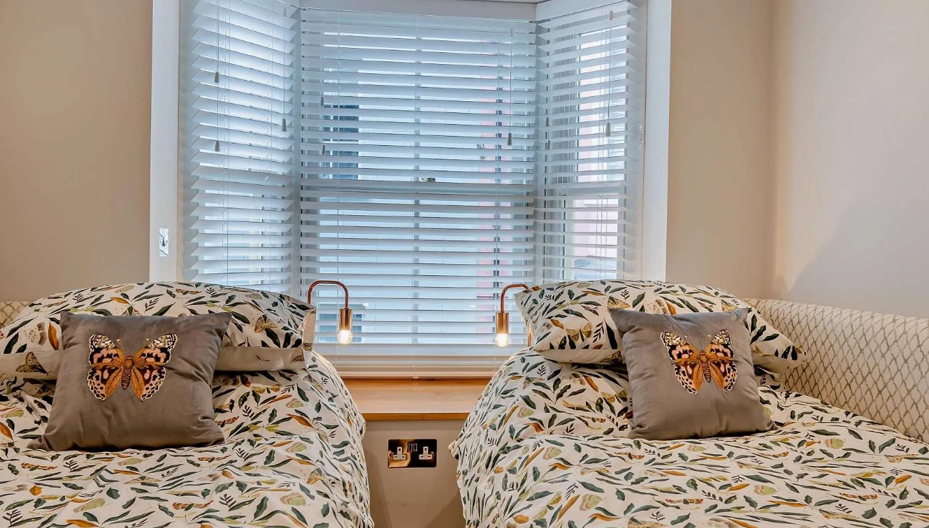 3 Bed In 92150 Tenby