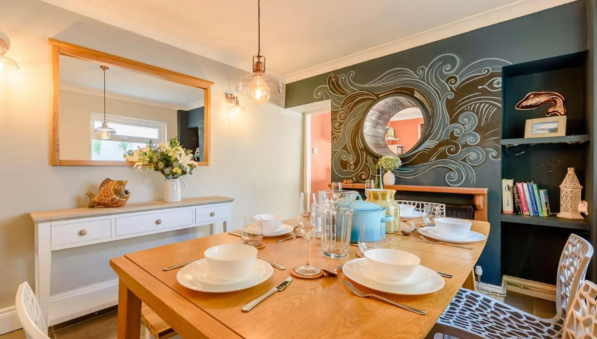 3 Bed In 90220 Tenby