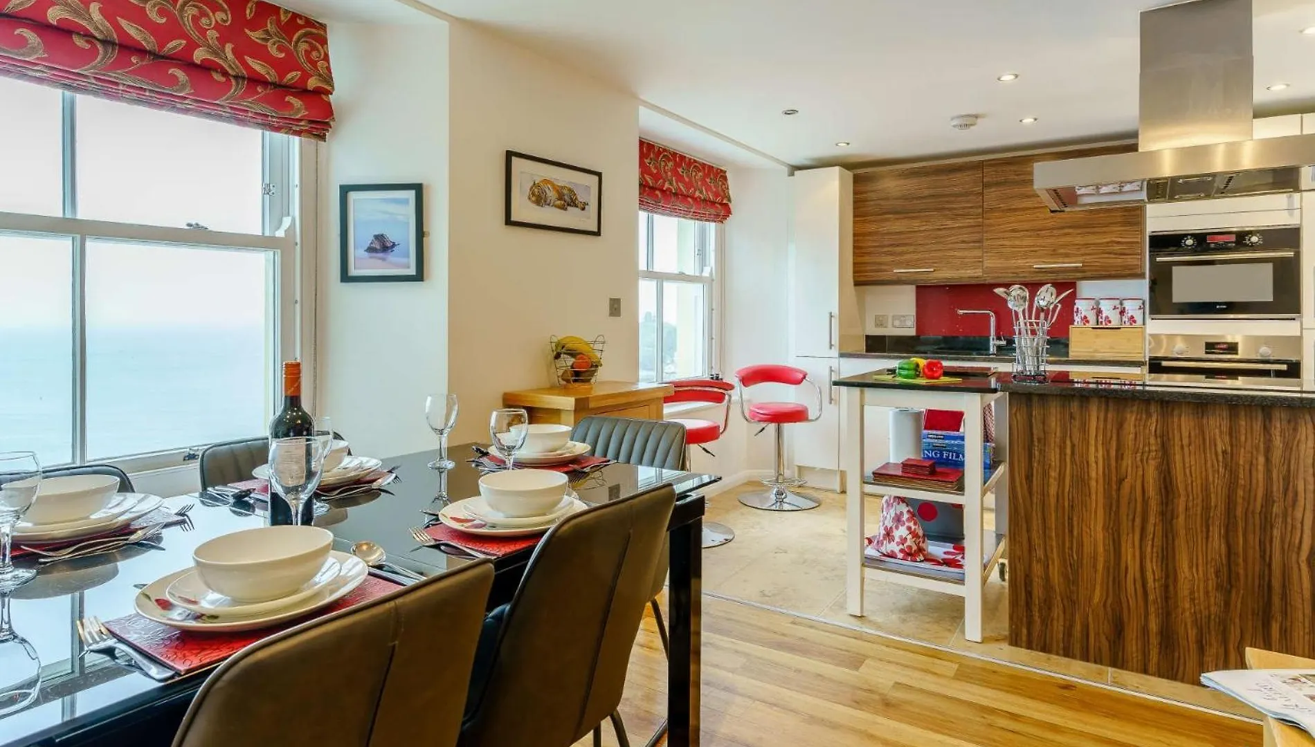 3 Bed In Fb273