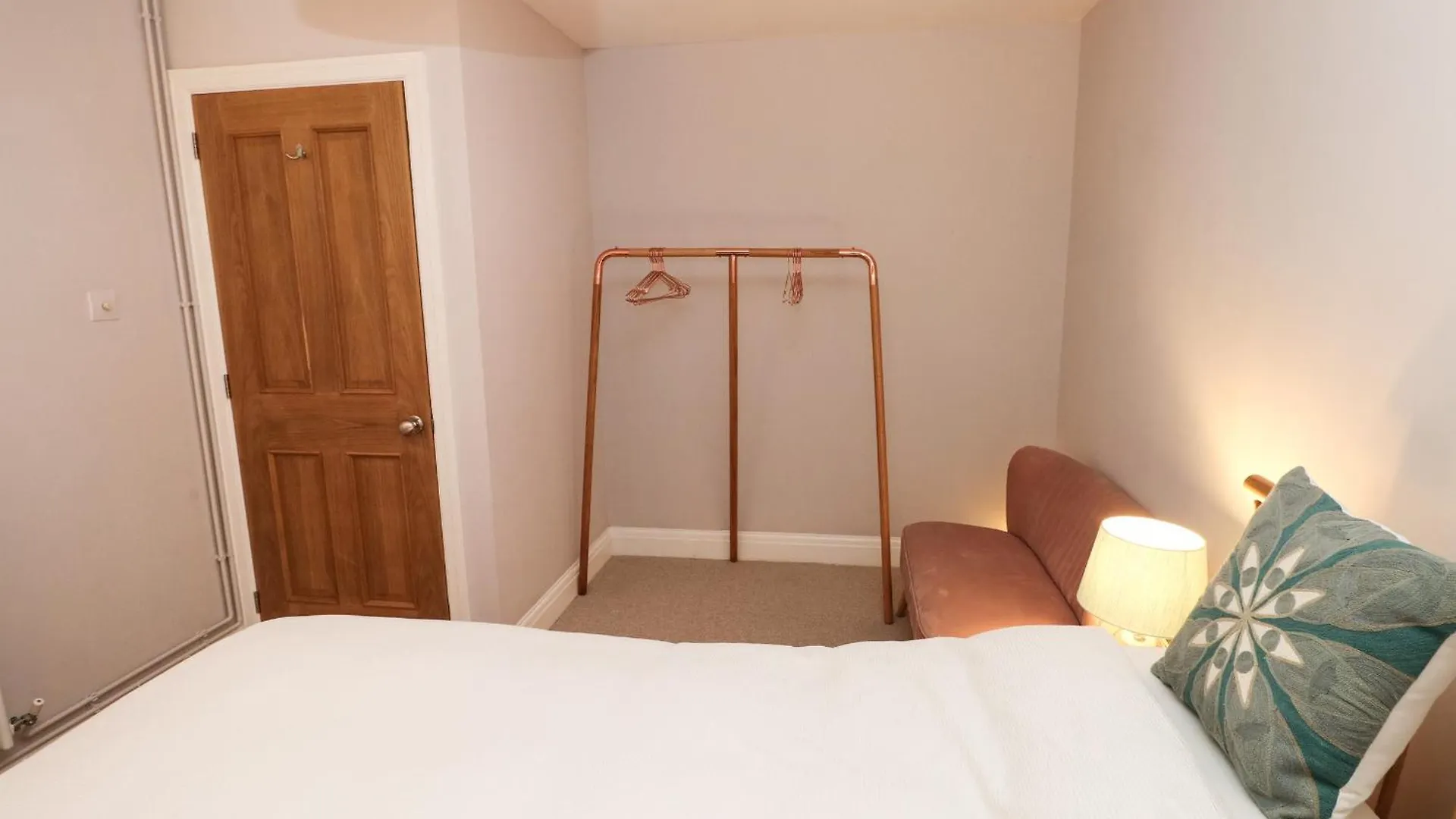 Flat 1, Belmont * Tenby