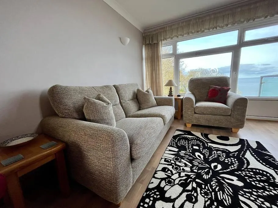 Apartment 2 Bedroom Seaview