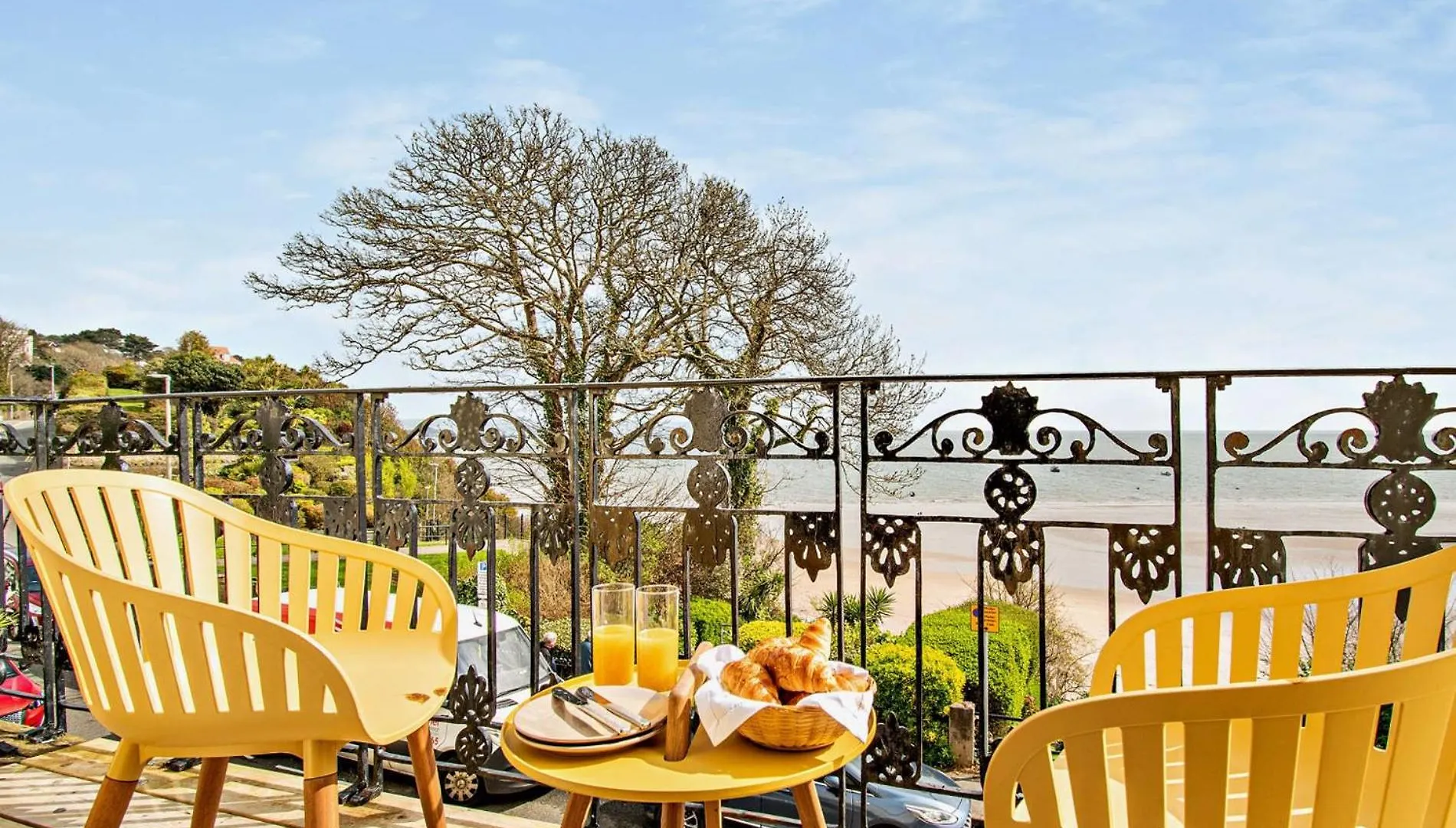 2 Bed In Fb163 Tenby