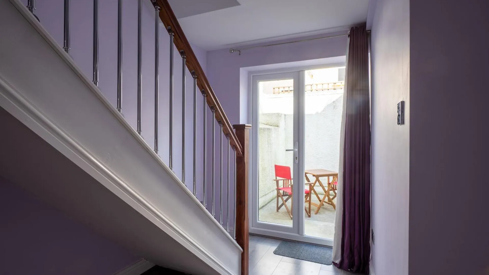 Town Centre Romantic Retreat For 2