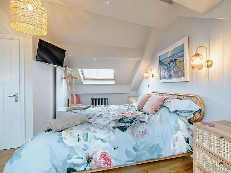 Luxury Sea-view In - Floral Corner *