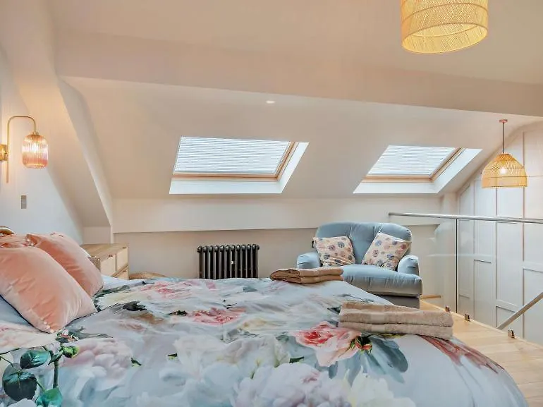 Holiday home Luxury Sea-view In - Floral Corner Tenby