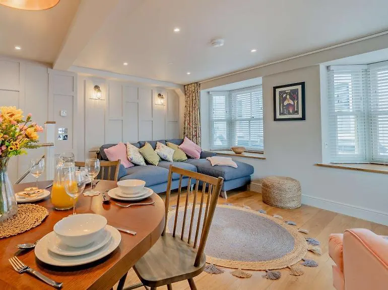 Luxury Sea-view In - Floral Corner Holiday home