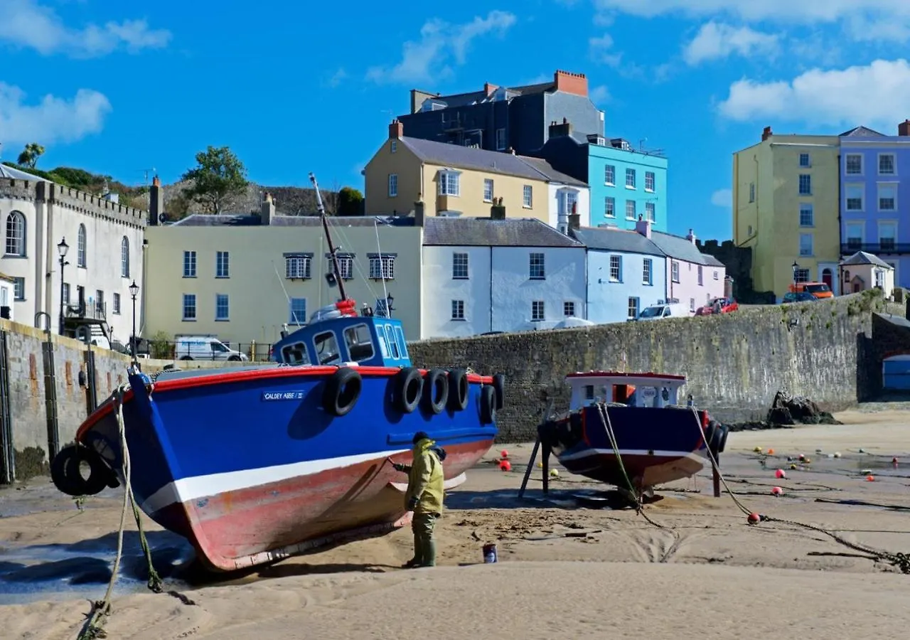 Holiday home Chart House Sleeps 6