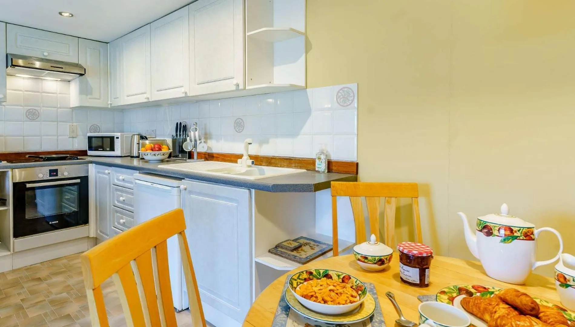 1 Bed In 83320 Tenby