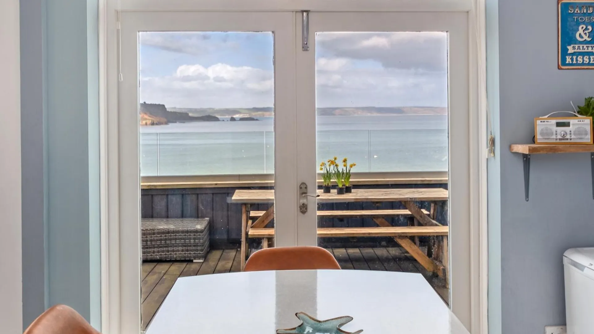 Royal Victoria Court 11 - Sea And Harbour Views