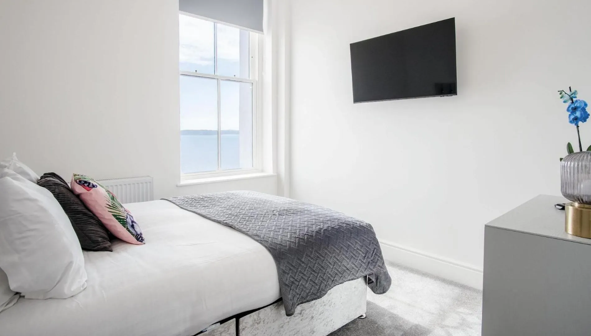 St Catherines View - 2 Bedroom - Panorama -