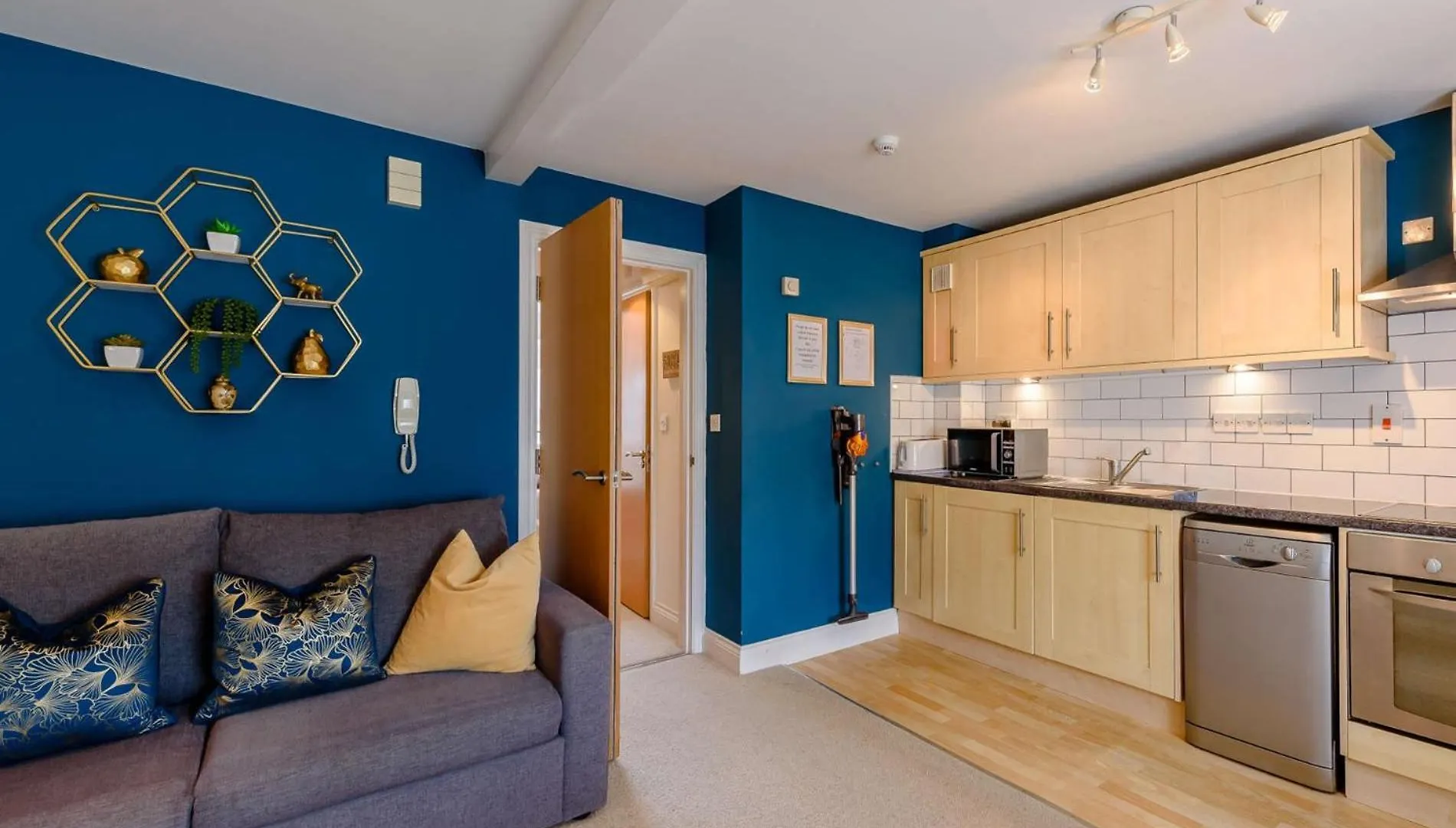 1 Bed In Fb056 Apartment Tenby