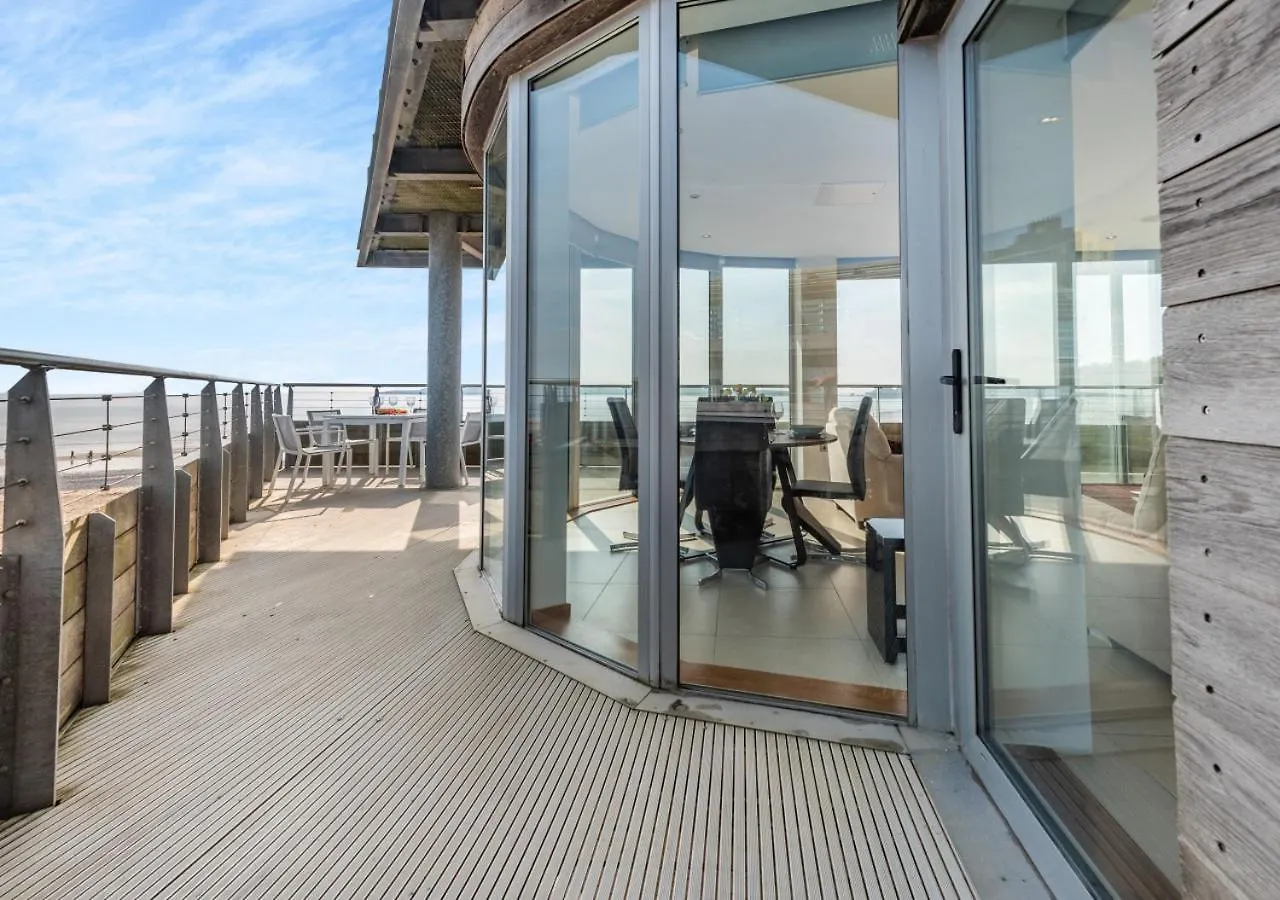 Ty Traeth Holiday home