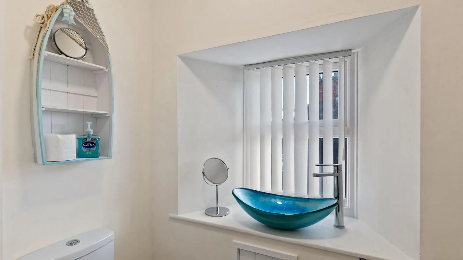Kemendine Harbour View - Perfectly Positioned In Harbour Holiday home *