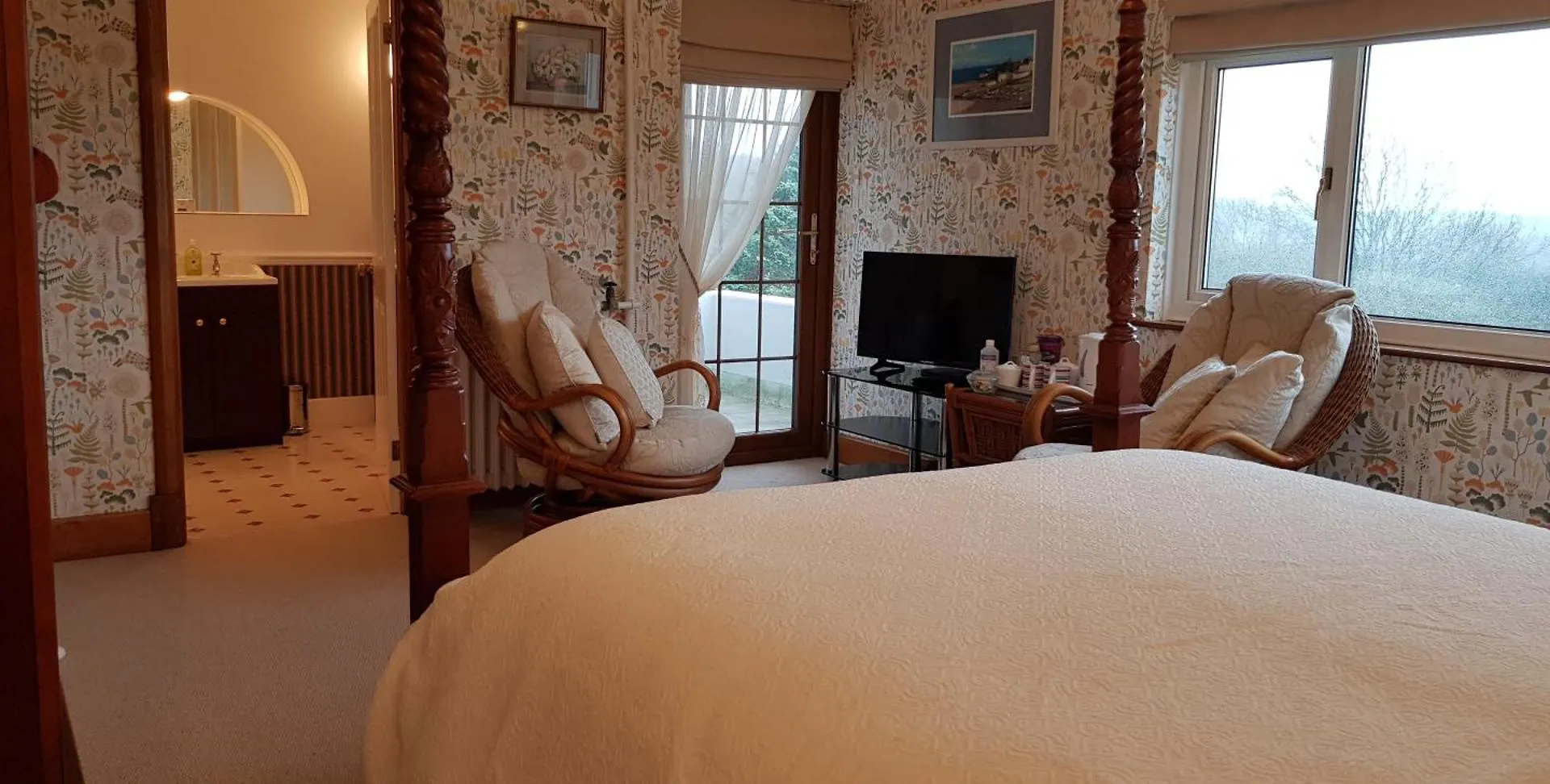 Wychwood House 2*